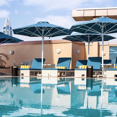 Pullman Dubai Jumeirah Lakes Towers Bagian luar foto The pool at the Westin Dubai