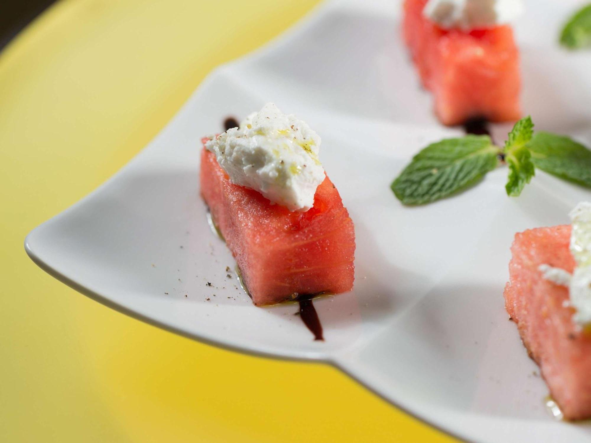 Pullman Dubai Jumeirah Lakes Towers Bagian luar foto Watermelon and feta cheese
